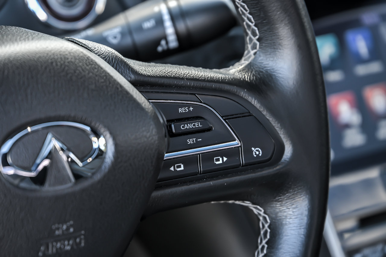 Used 2019 INFINITI Q60 3.0t Luxe AWD/4WD image 29
