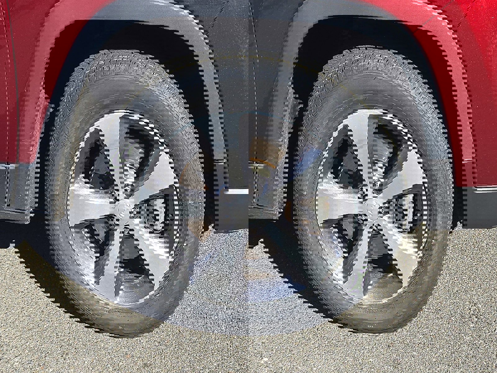 Used 2019 Jeep Cherokee Limited image 8