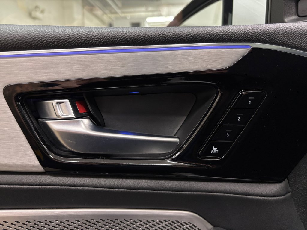 Certified 2024 Acura MDX w/ Technology Package AWD/4WD image 12