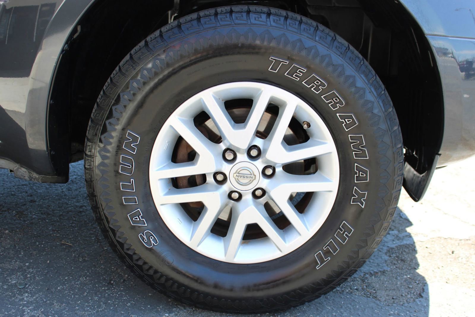 Used 2014 Nissan Frontier SV w/ SV Value Truck Package image 15