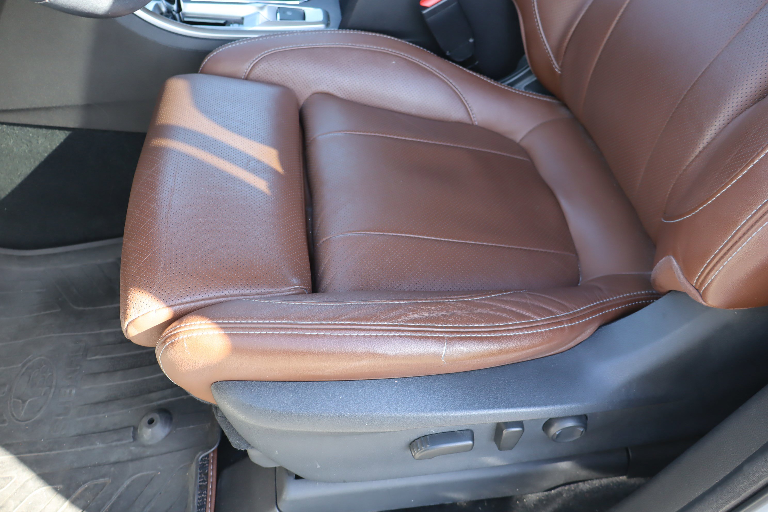 Used 2019 Subaru Ascent Touring w/ Popular Package #2A image 17