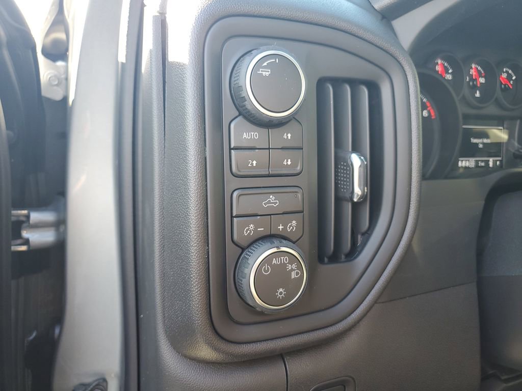 New 2026 Chevrolet Silverado 1500 Custom Trail Boss w/ LPO, Dark Essentials Package image 14