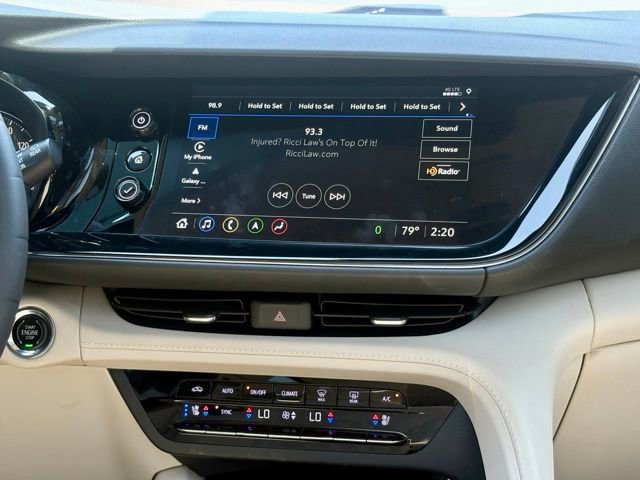 Used 2023 Buick Envision Avenir FWD image 23