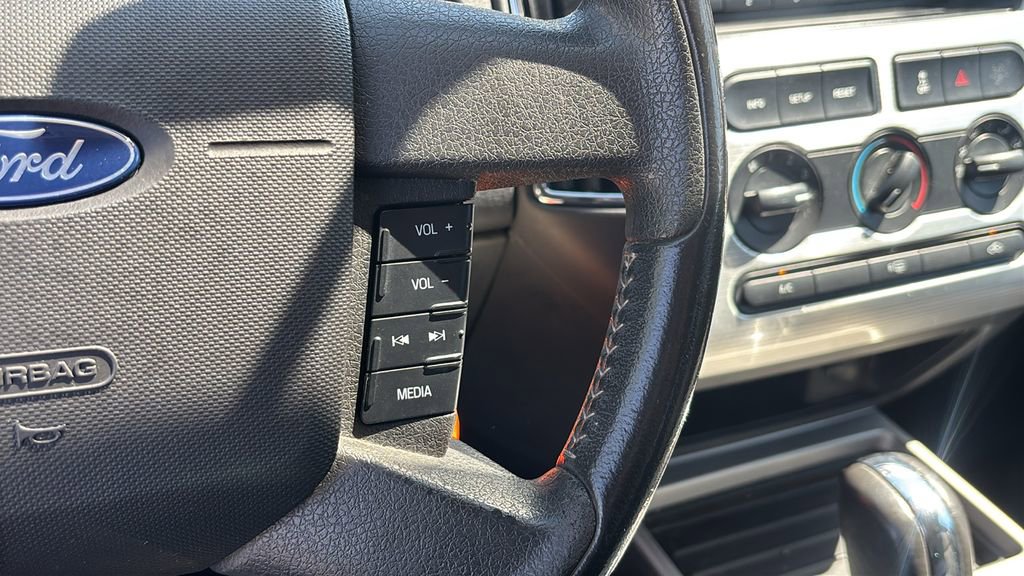 Used 2010 Ford Edge SEL image 18