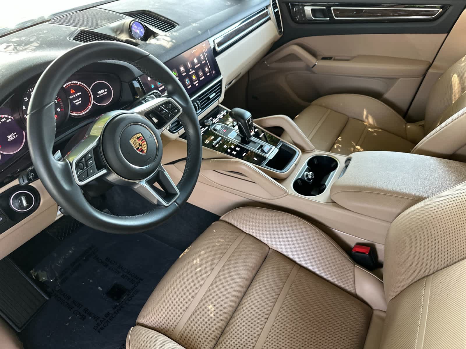 Certified 2023 Porsche Cayenne AWD/4WD image 4