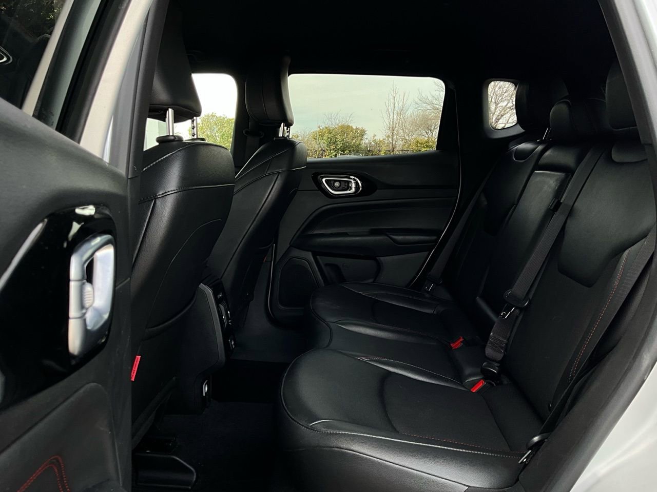 Used 2025 Jeep Compass Trailhawk w/ Trailer Tow Group image 11