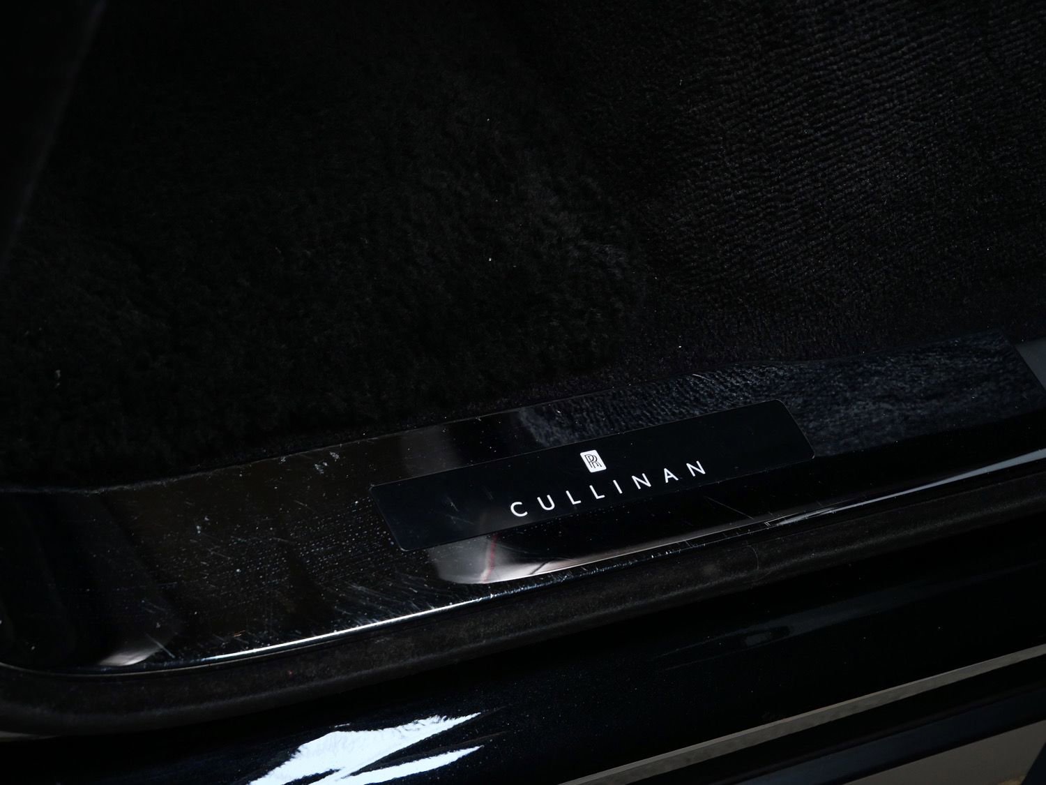 Certified 2022 Rolls-Royce Cullinan w/ Cullinan Package AWD/4WD image 9