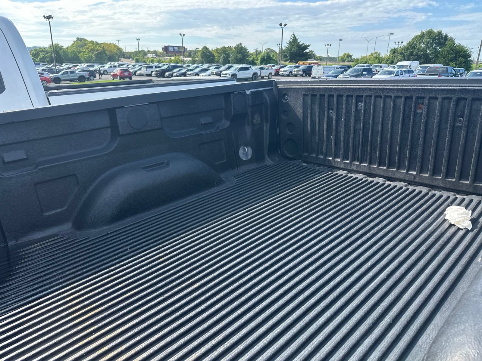 Used 2018 Chevrolet Silverado 1500 LT w/ All Star Edition AWD/4WD image 7