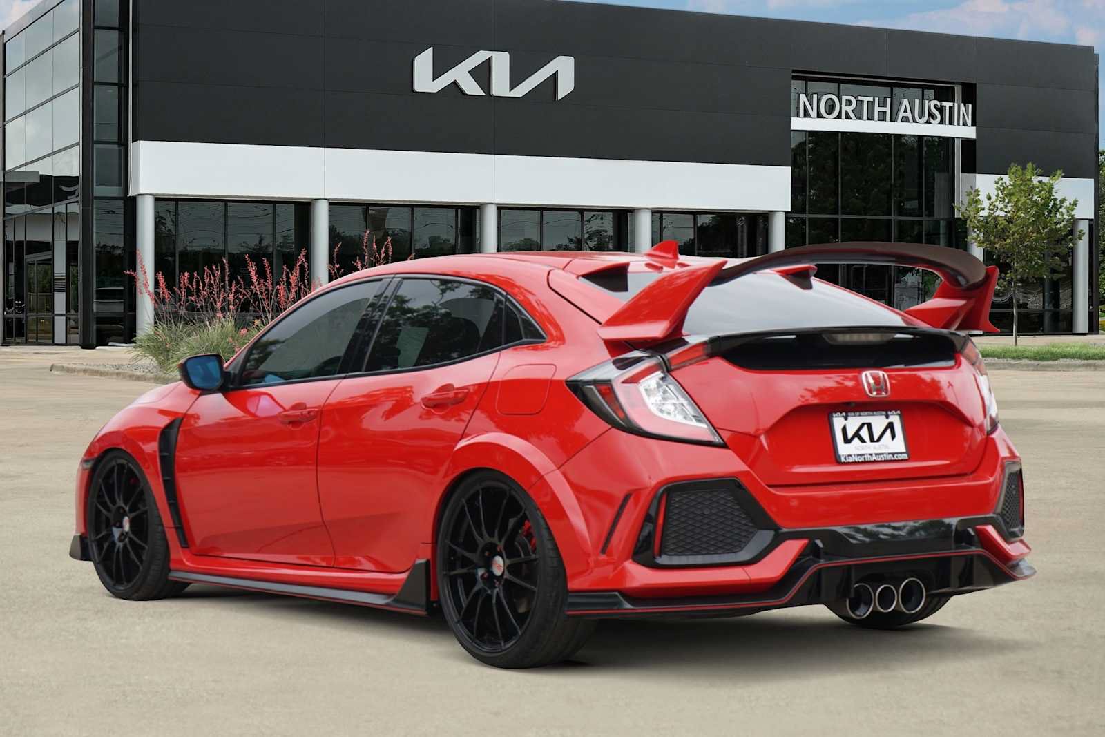 Used 2018 Honda Civic Type R image 4