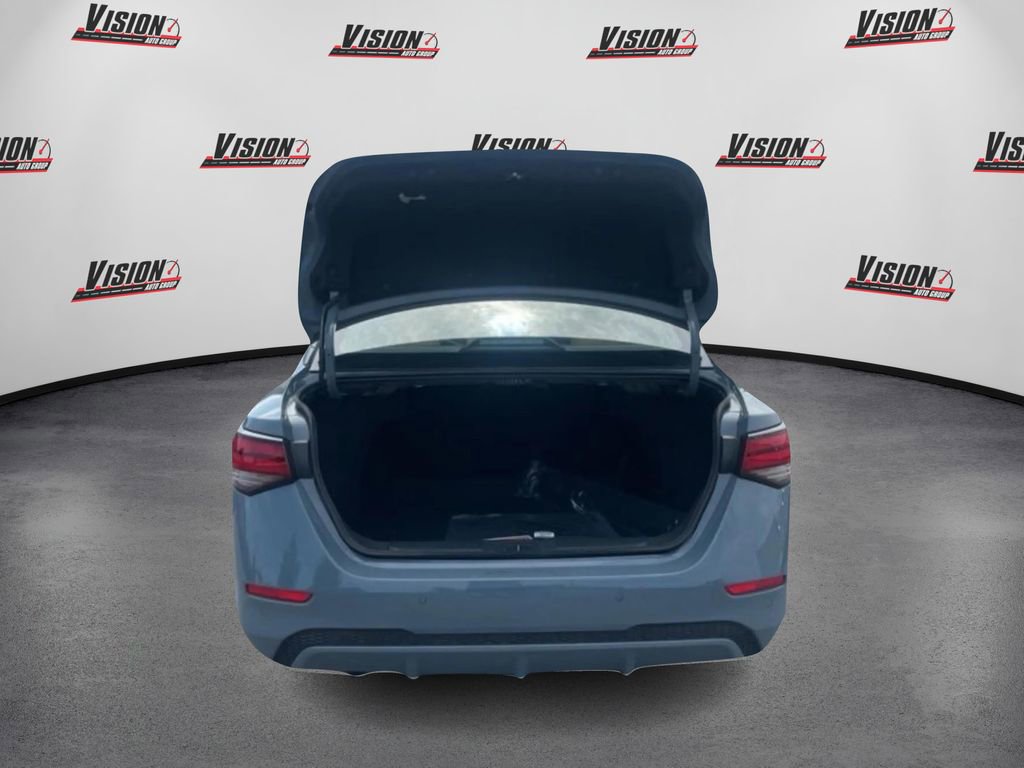 Used 2024 Nissan Sentra SV w/ SV Premium Package image 9