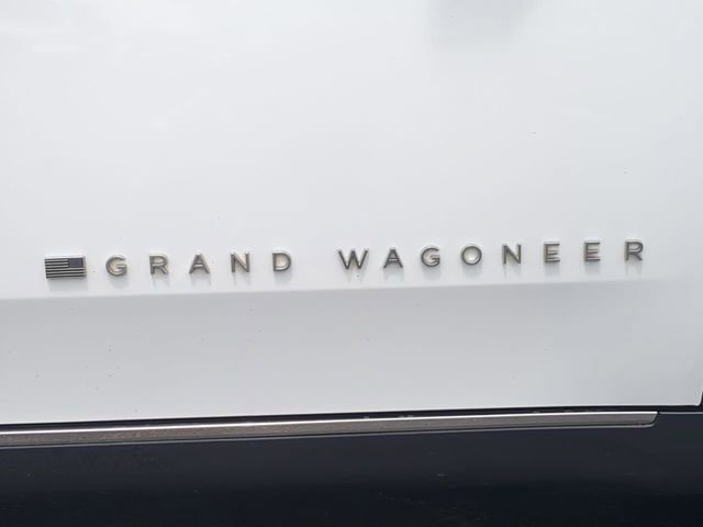 Used 2022 Jeep Grand Wagoneer Series I AWD/4WD image 13