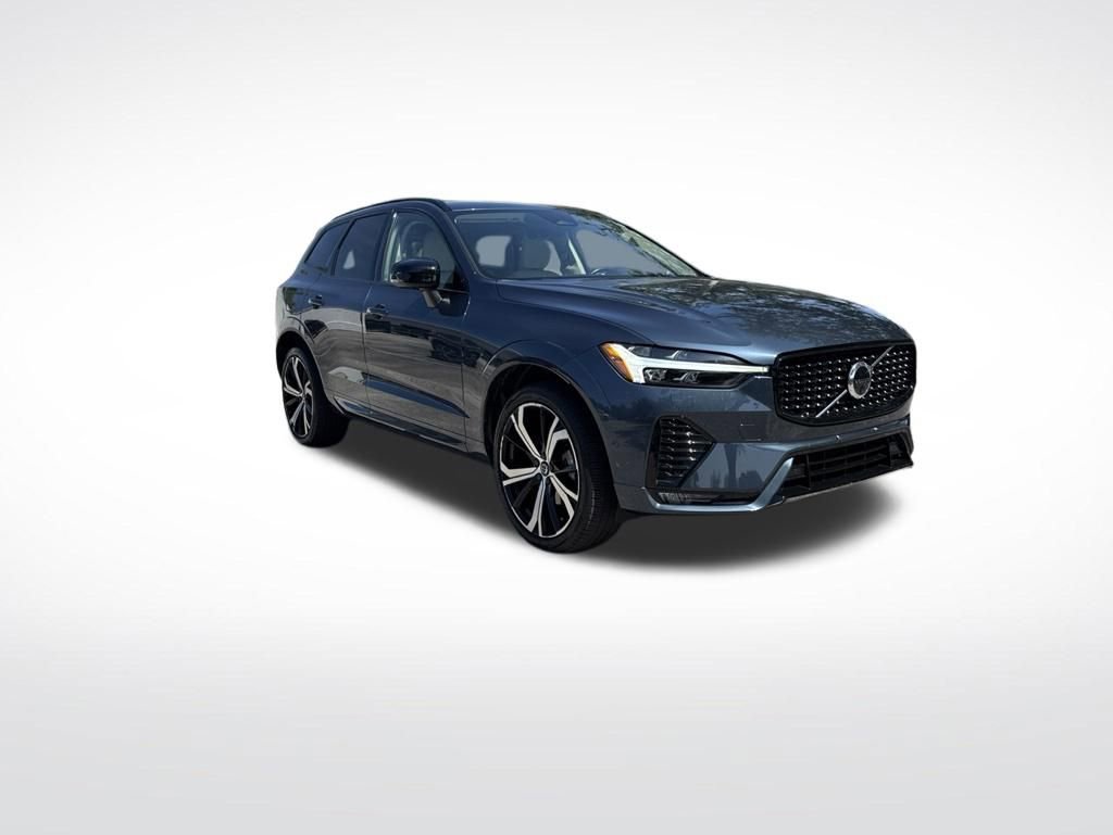 Used 2023 Volvo XC60 B5 Ultimate w/ Climate Package AWD/4WD image 2