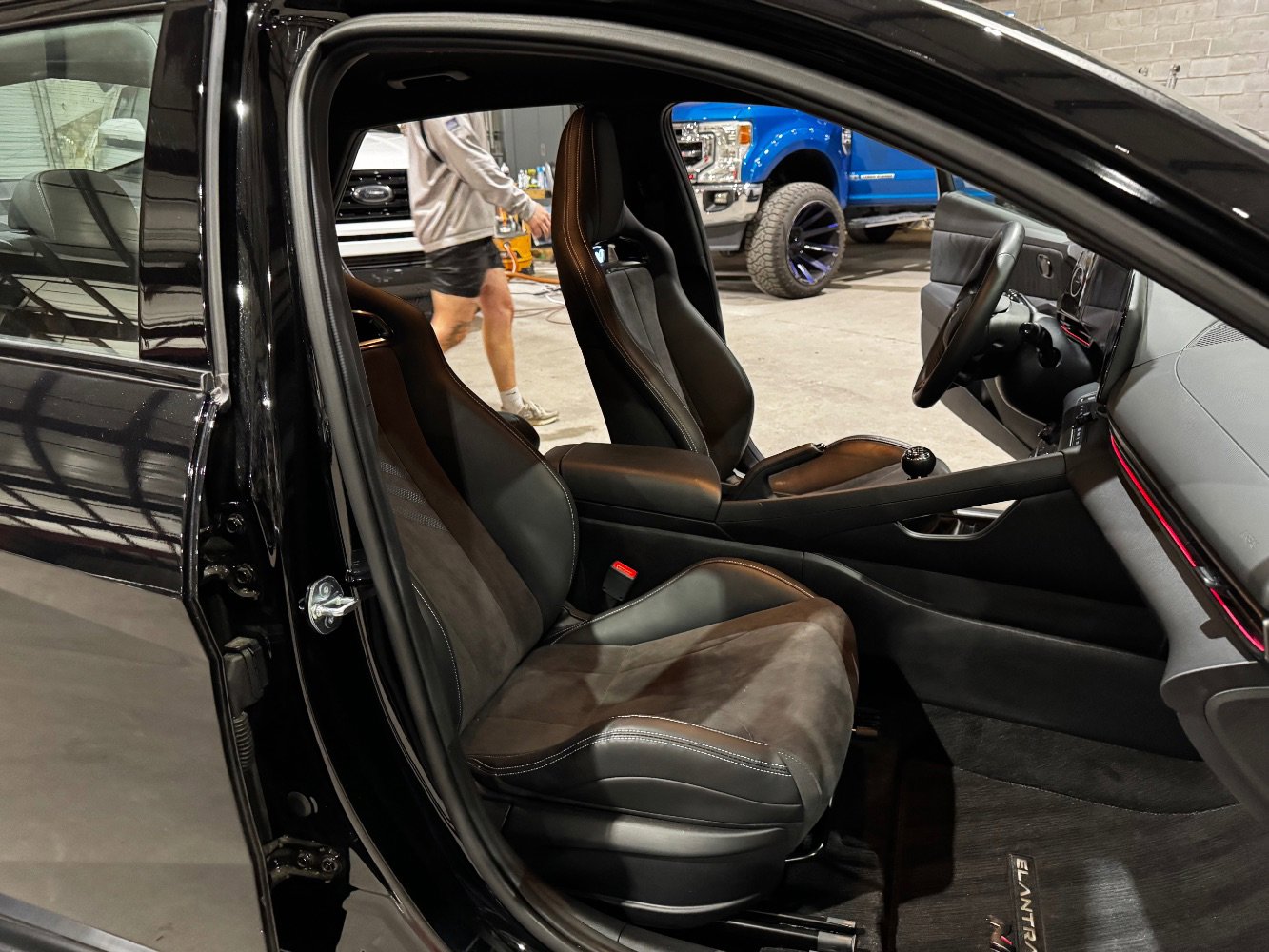 Used 2025 Hyundai Elantra N image 27