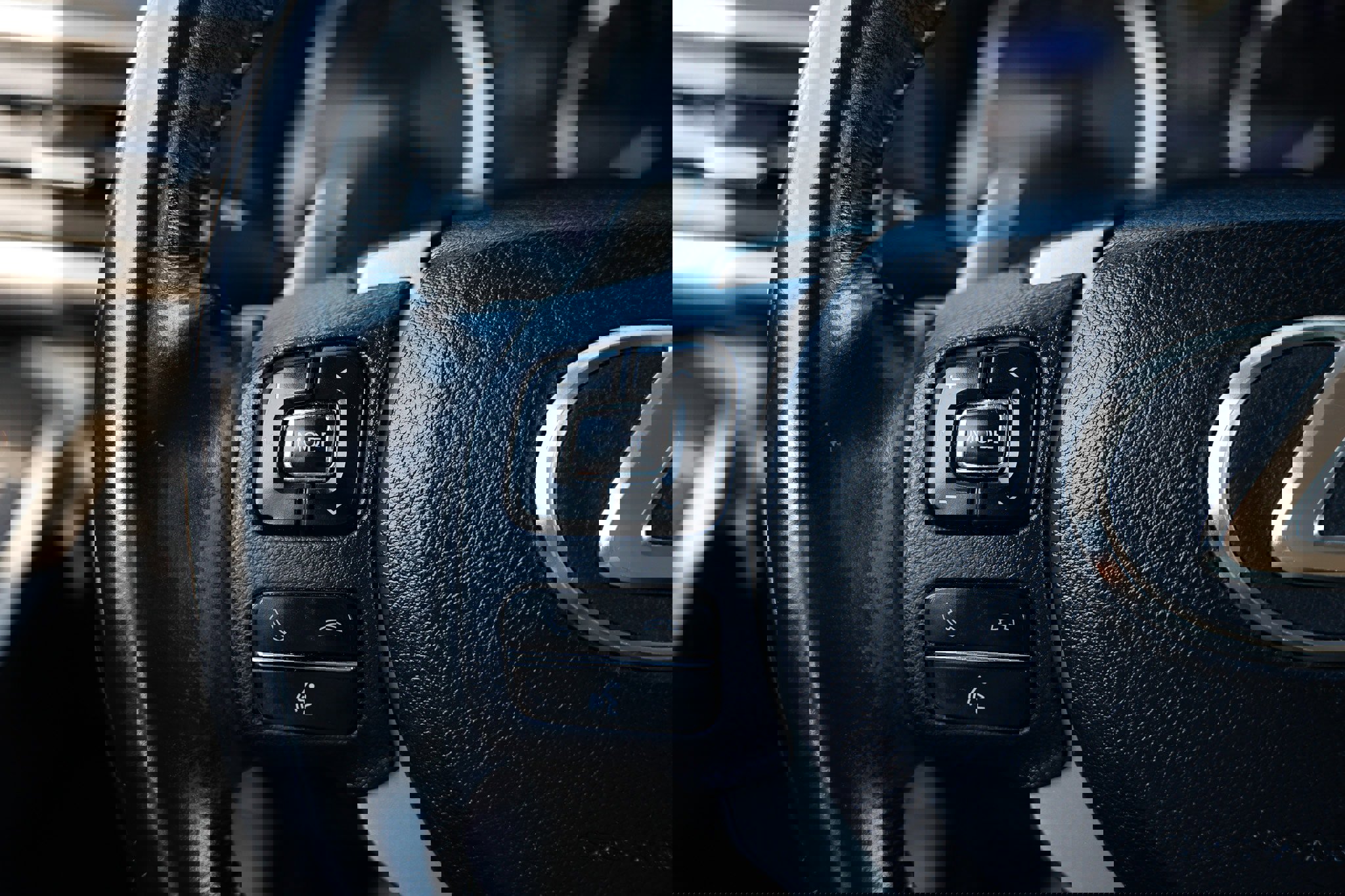 Used 2017 Lexus IS 200t image 31