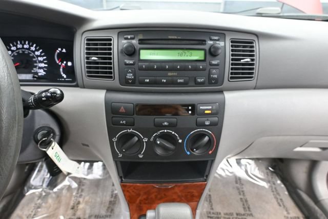 Used 2005 Toyota Corolla LE FWD image 27