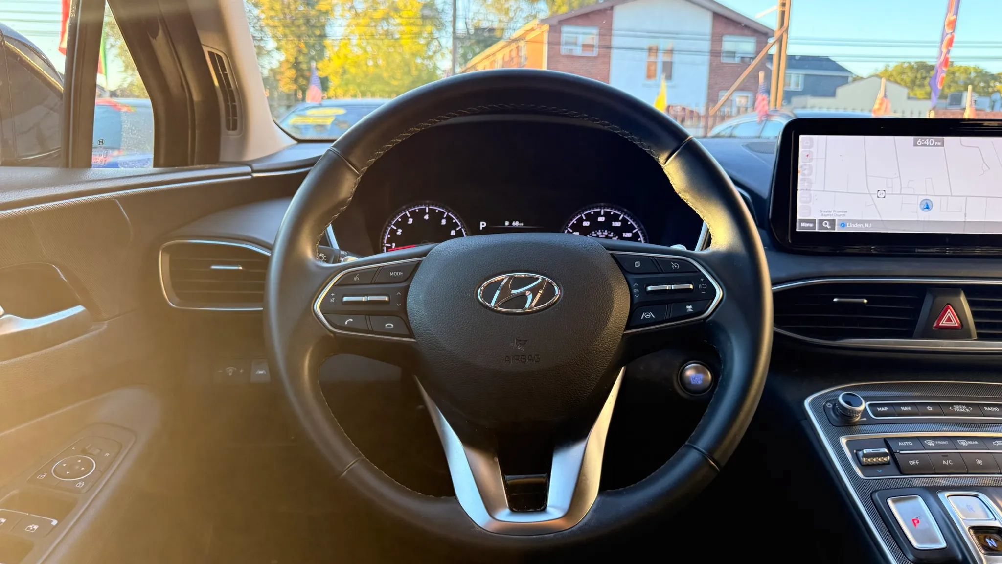 Used 2023 Hyundai Santa Fe SEL FWD image 18
