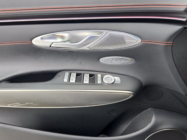 New 2027 Genesis GV70 2.5T Sport Prestige AWD/4WD image 15