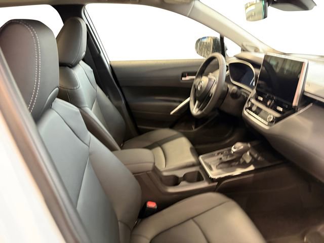 New 2026 Toyota Corolla Cross XLE w/ Convenience Package FWD image 17