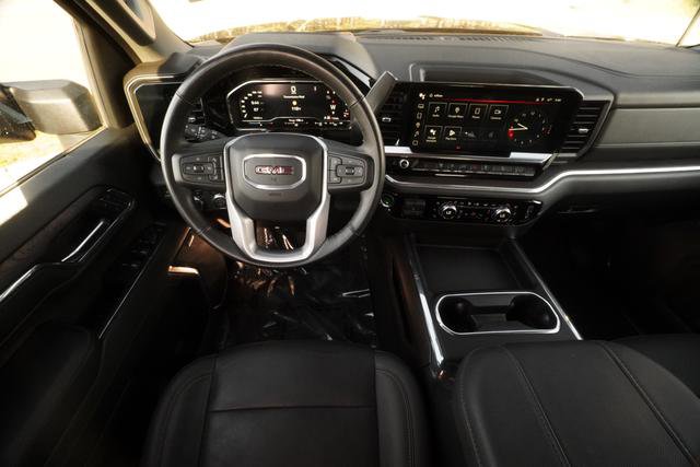 Used 2024 GMC Sierra 2500 SLT w/ SLT Convenience Package AWD/4WD image 17