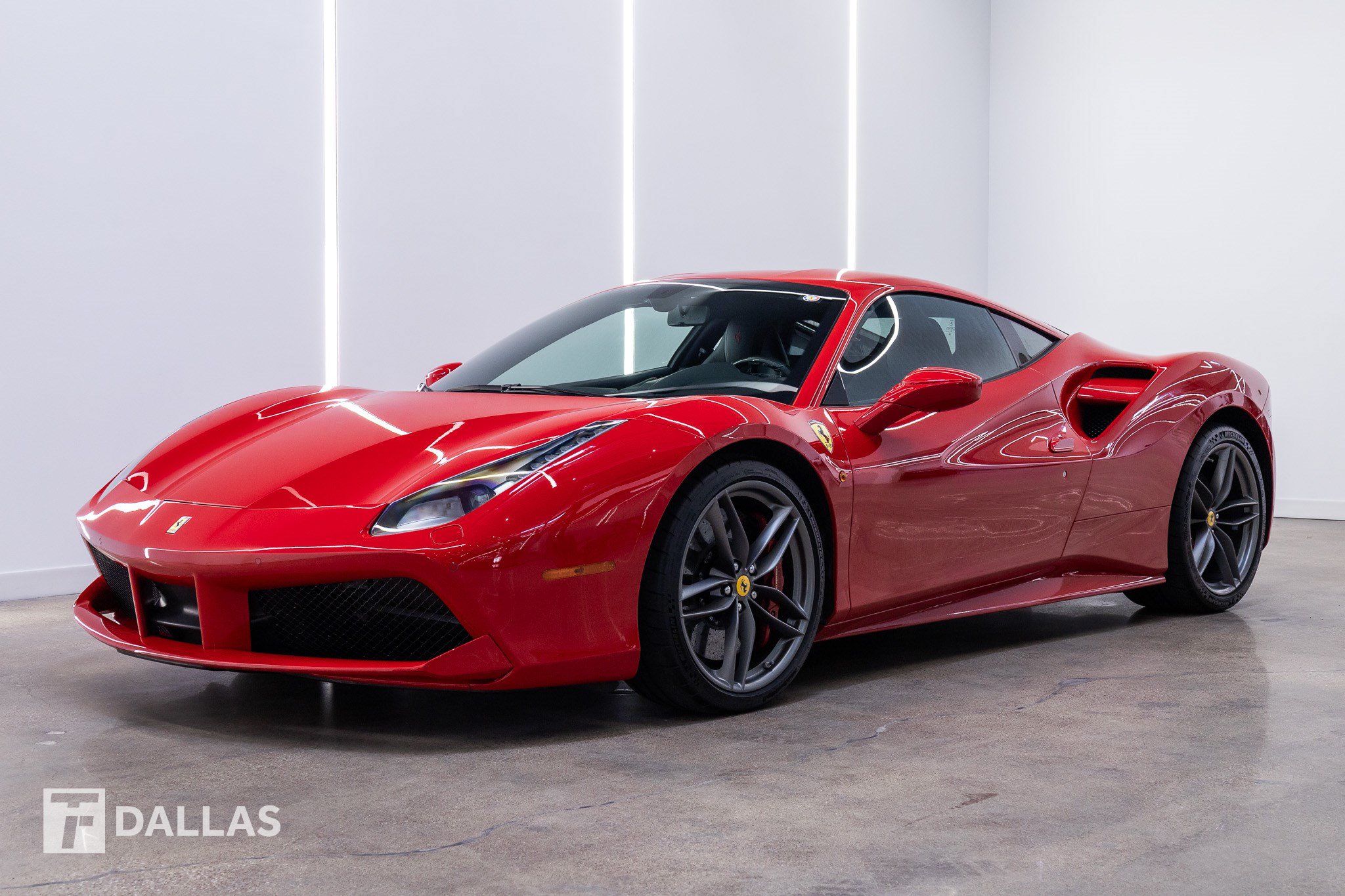 Used 2018 Ferrari 488 GTB RWD video 2