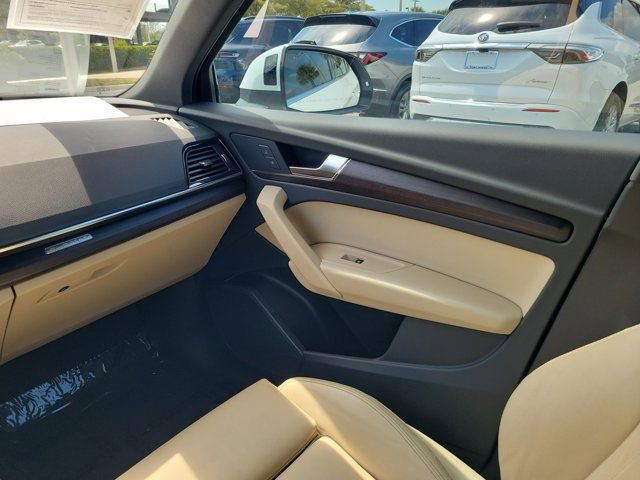 Certified 2023 Audi Q5 2.0T Premium w/ Convenience Package image 14
