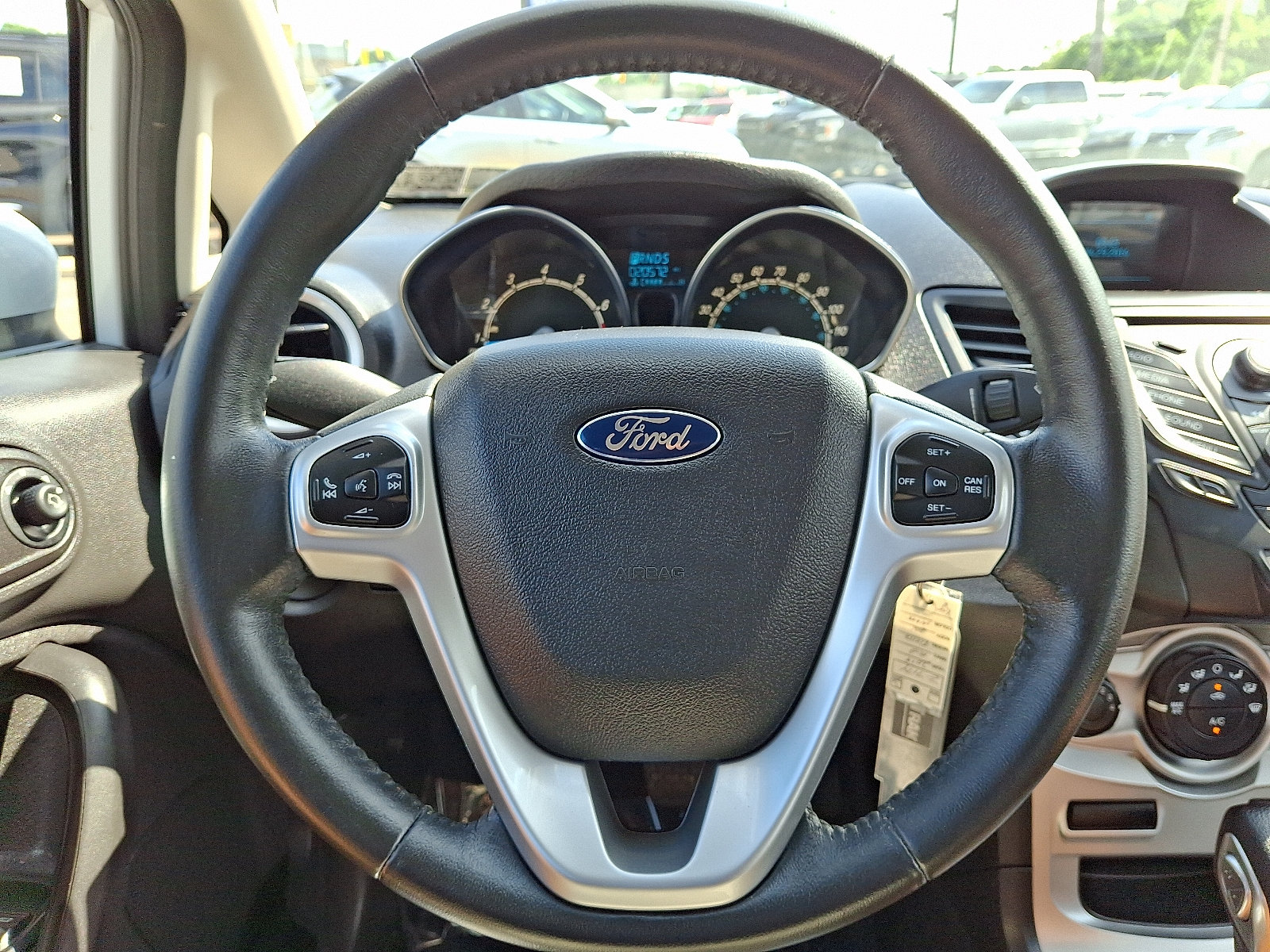 Used 2014 Ford Fiesta SE FWD image 18