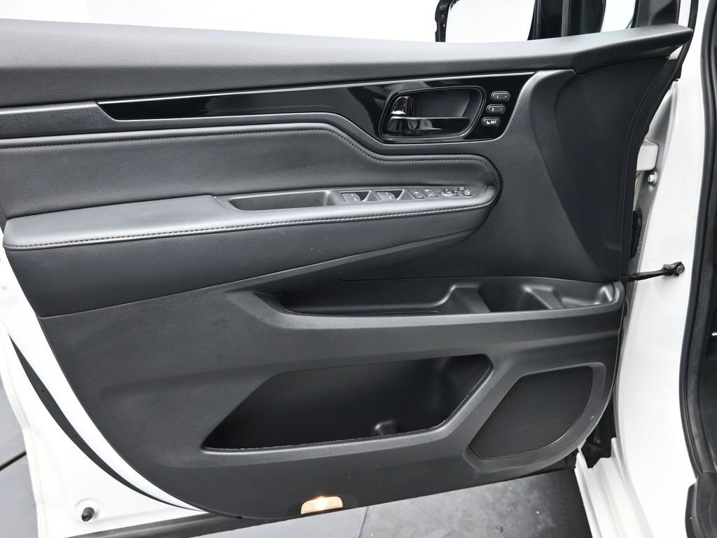 Used 2025 Honda Odyssey Elite image 19
