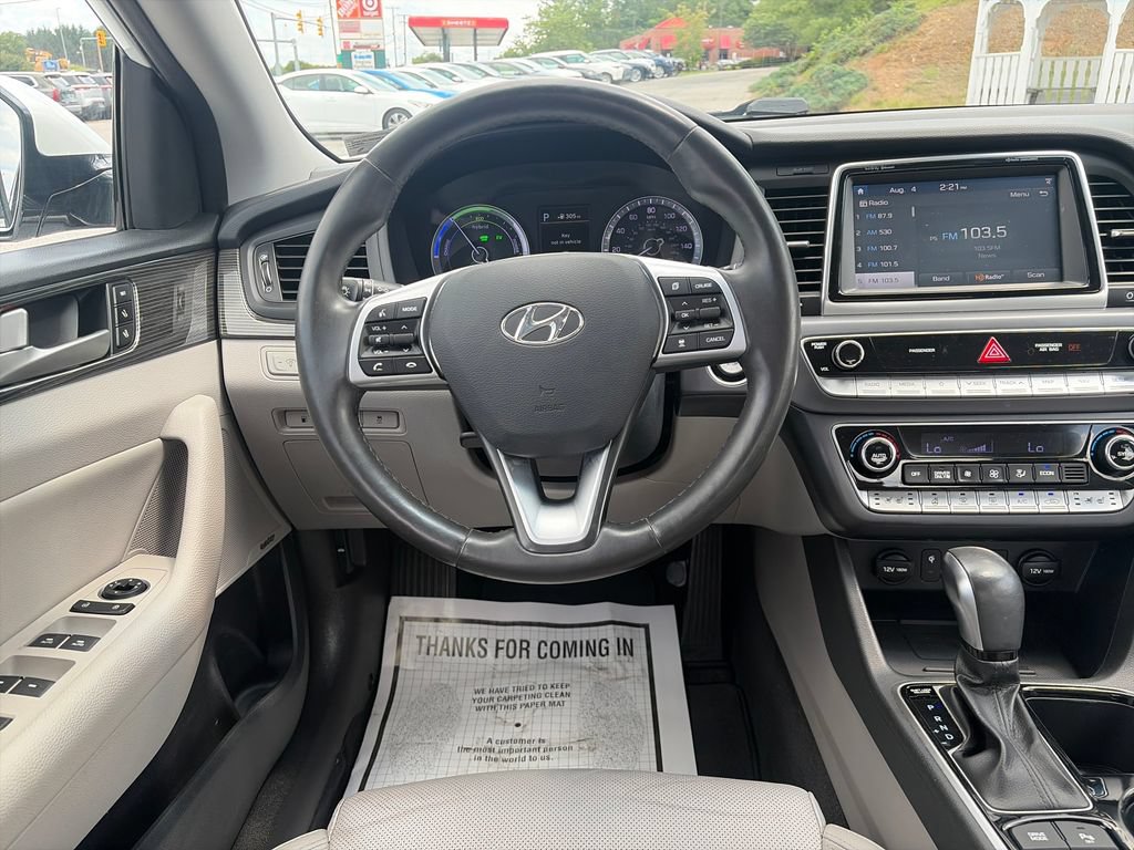 Used 2019 Hyundai Sonata Limited w/ Ultimate Package 02 FWD image 14