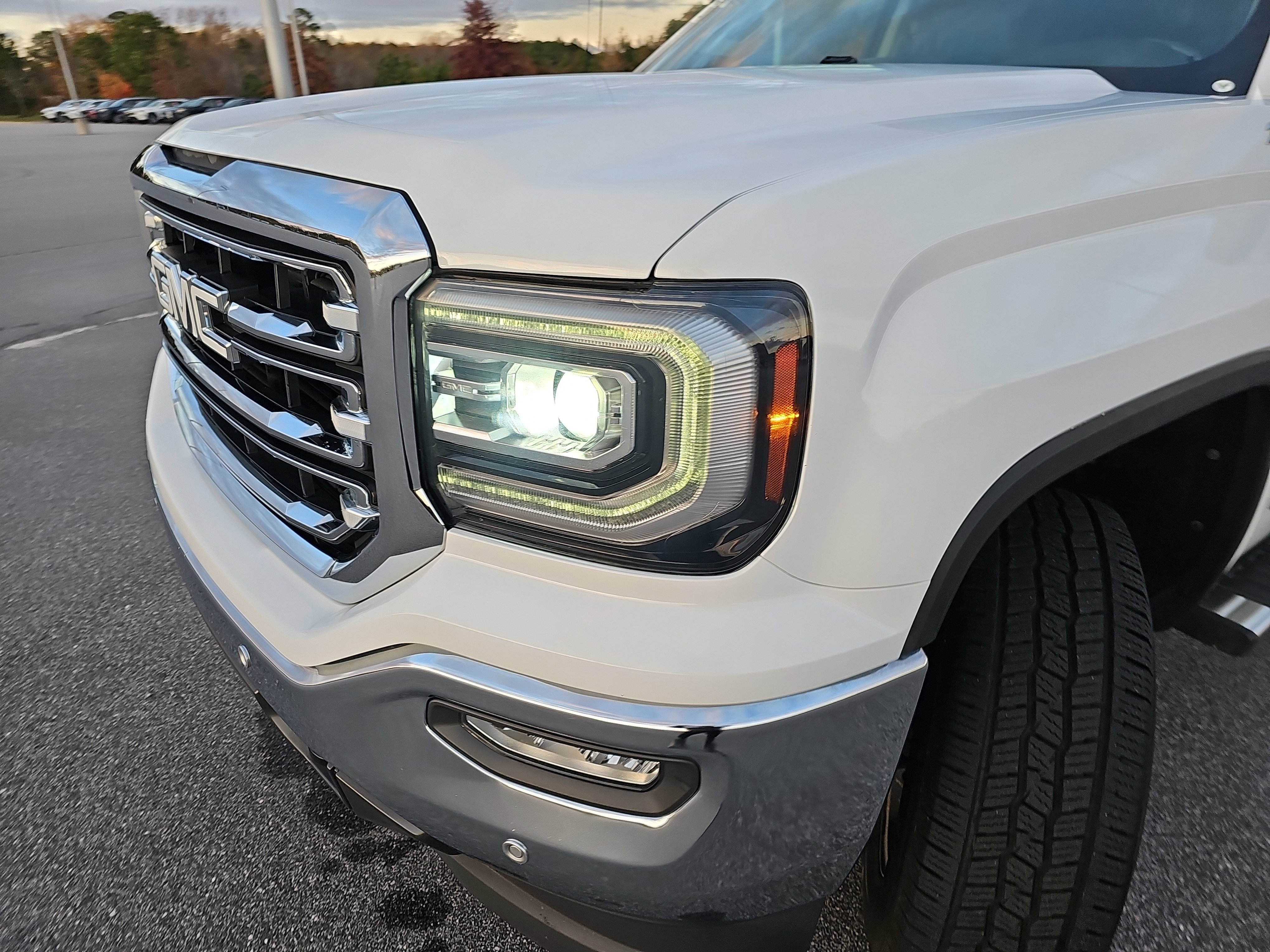 Used 2018 GMC Sierra 1500 SLT image 27