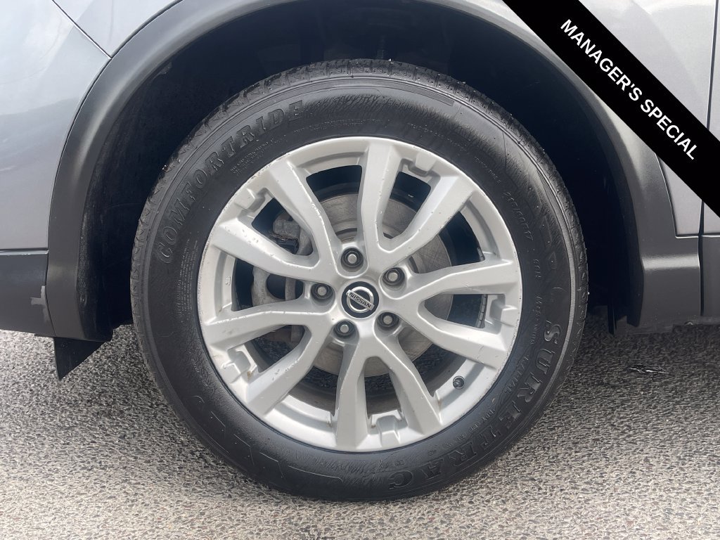 Used 2020 Nissan Rogue Sport SV AWD/4WD image 9
