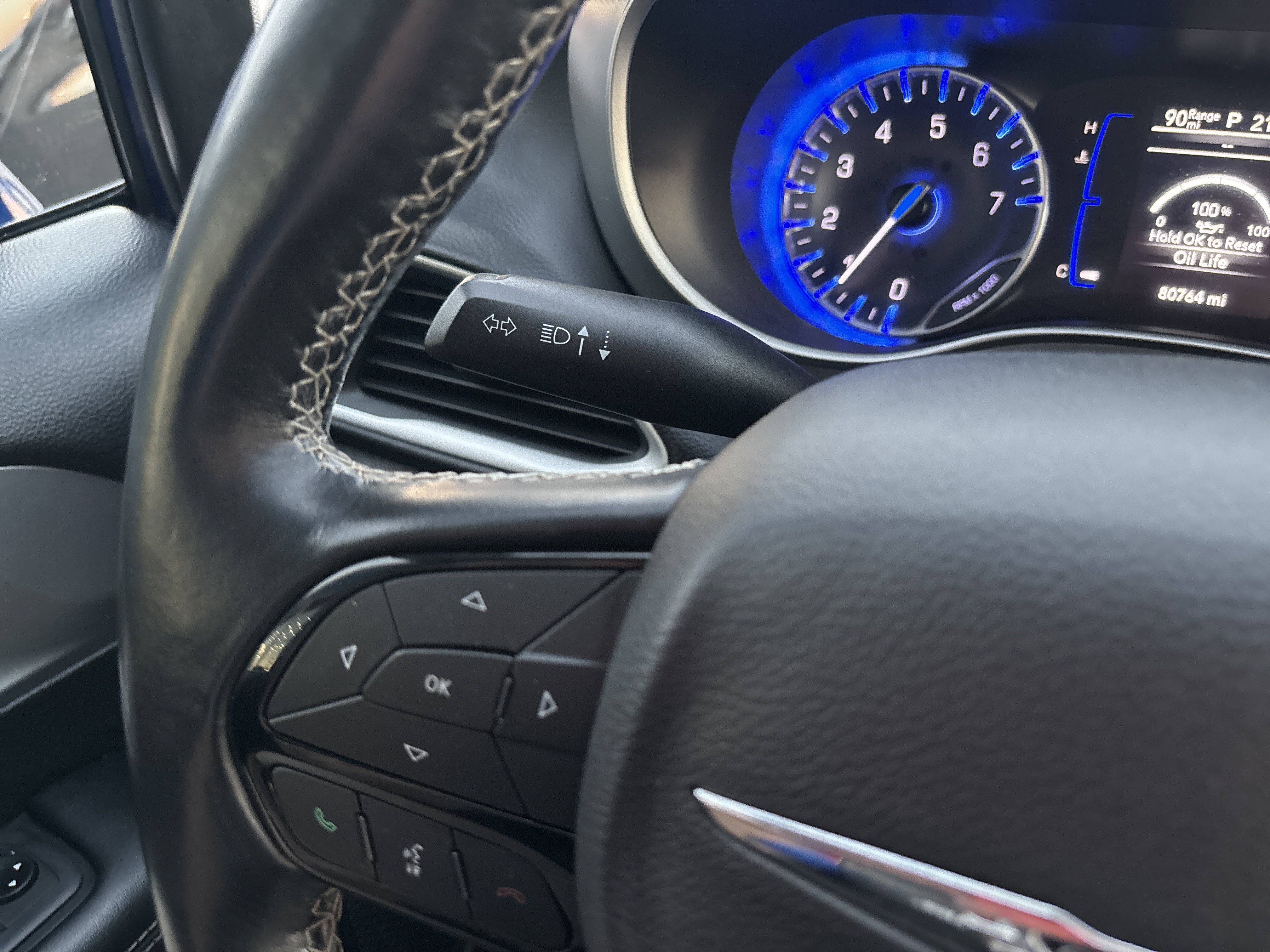 Used 2020 Chrysler Pacifica Touring w/ S Appearance Package FWD image 17
