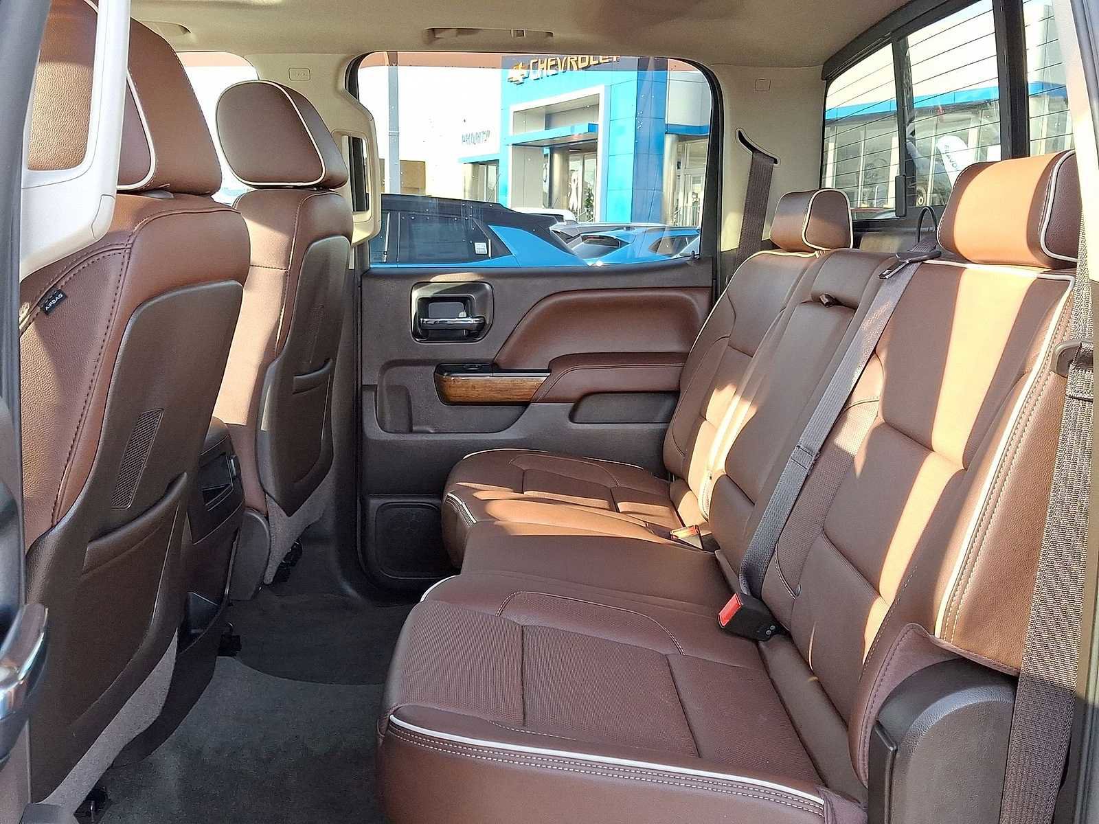 Used 2015 Chevrolet Silverado 1500 High Country w/ High Country Premium Package image 29