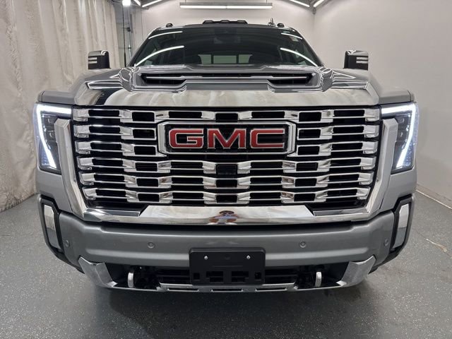 Used 2025 GMC Sierra 3500 Denali w/ LPO, GMC Protection Package image 4