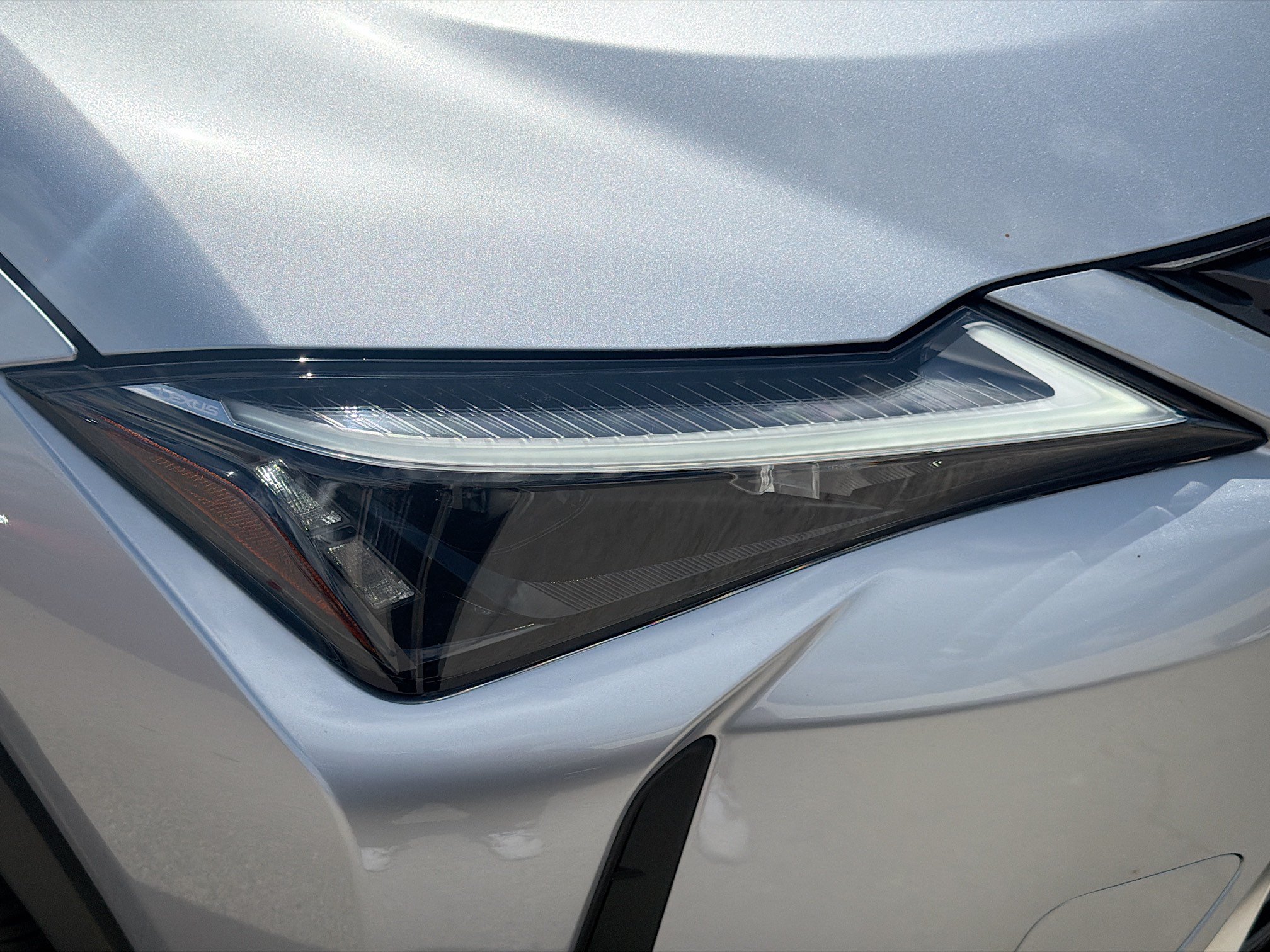Used 2025 Lexus UX 300h FWD image 32