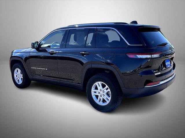 Certified 2023 Jeep Grand Cherokee Laredo AWD/4WD image 7
