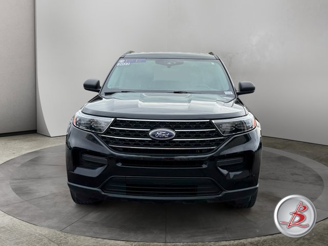 Used 2022 Ford Explorer XLT image 2