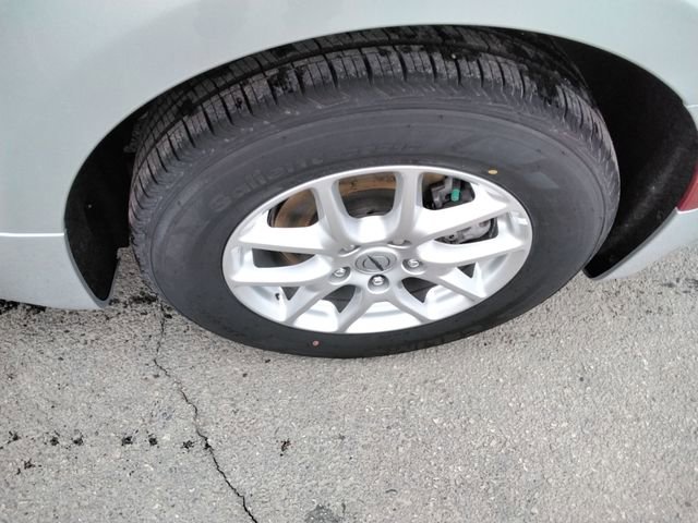 Used 2024 Chrysler Pacifica Touring-L image 16