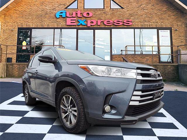 Used 2017 Toyota Highlander XLE