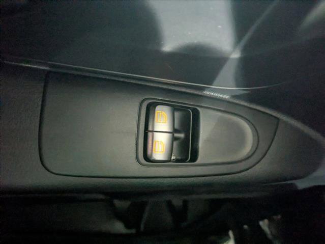 Used 2020 Mercedes-Benz Metris Passenger image 16