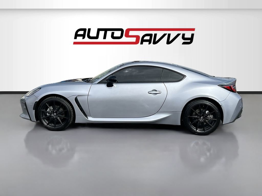 Used 2025 Toyota GR86 Premium w/ ALL Weather Mat Package (TMS) image 4