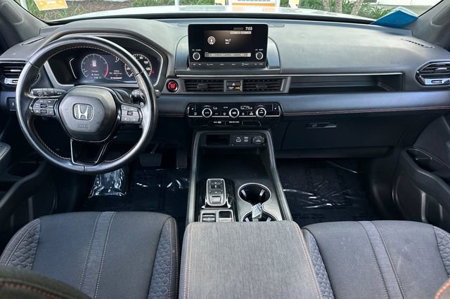Certified 2023 Honda Pilot Sport image 17