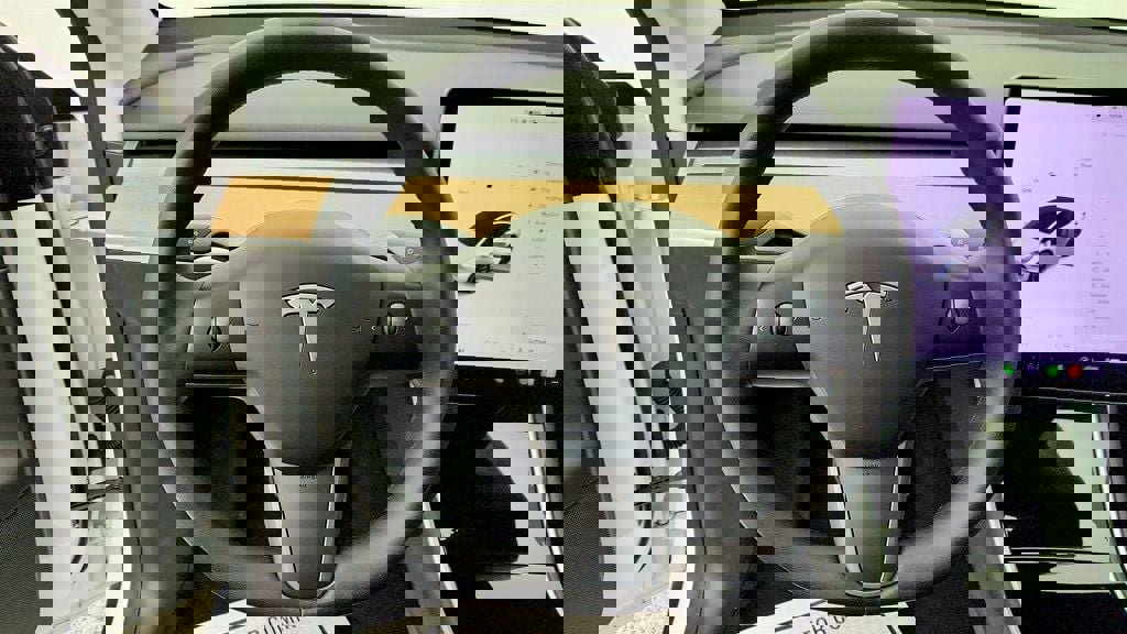 Used 2021 Tesla Model Y Long Range image 13