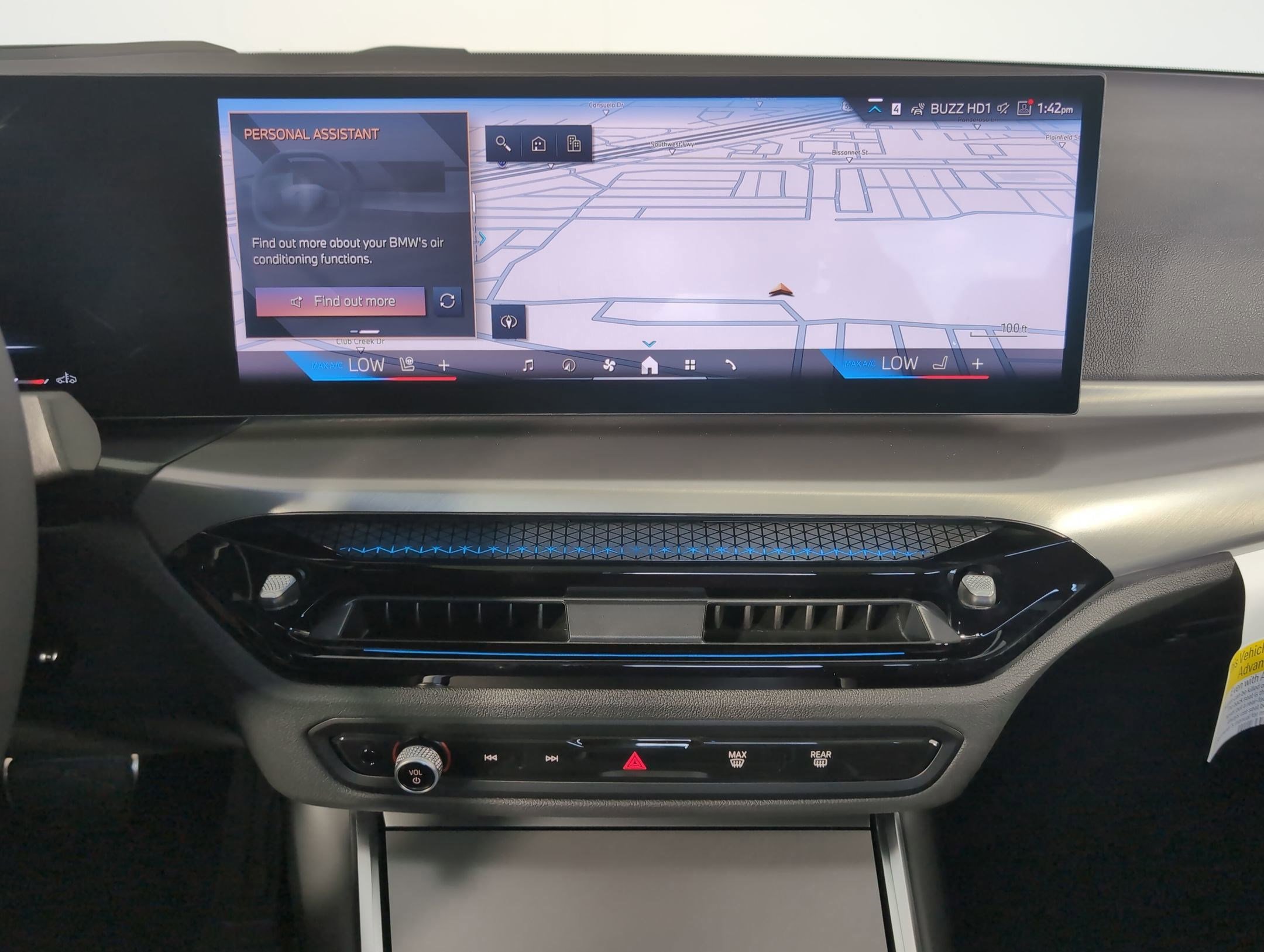 Used 2026 BMW 330i Sedan w/ M Sport Package image 23