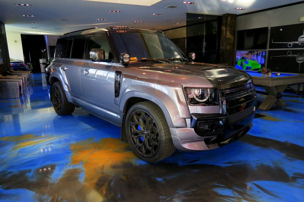 Used 2024 Land Rover Defender 110 X-Dynamic SE image 1