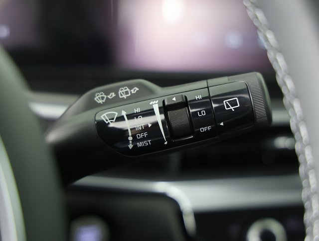 New 2025 Kia Sorento EX w/ EX Panoramic Sunroof Package image 25