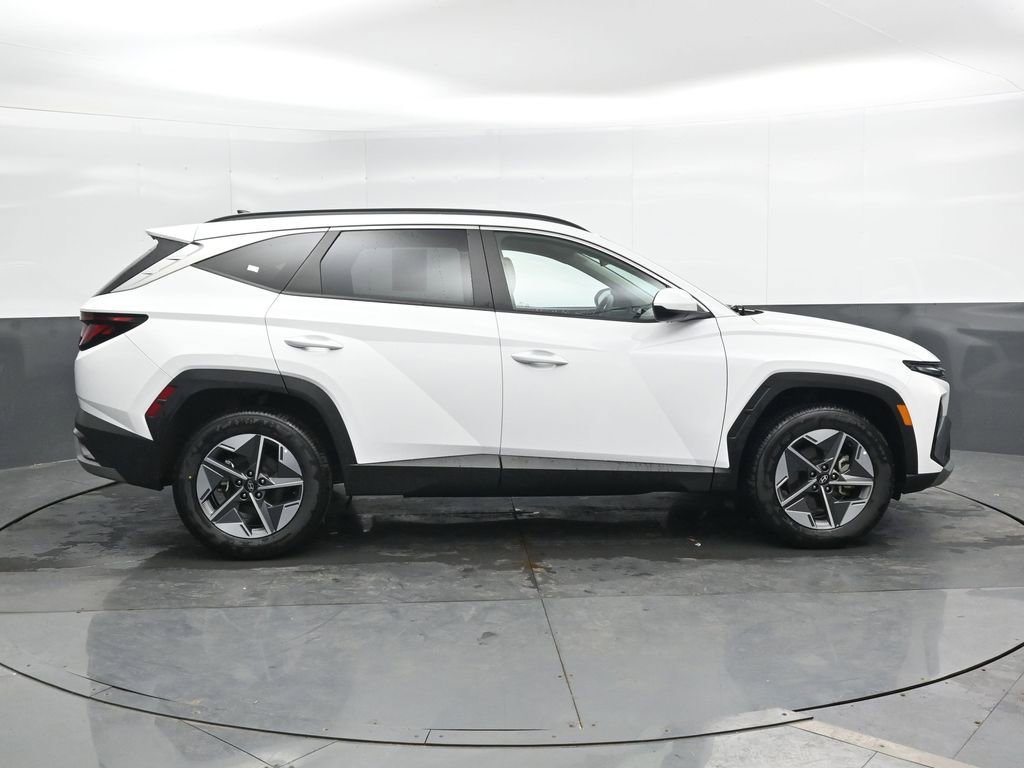 Used 2025 Hyundai Tucson SEL AWD/4WD image 4