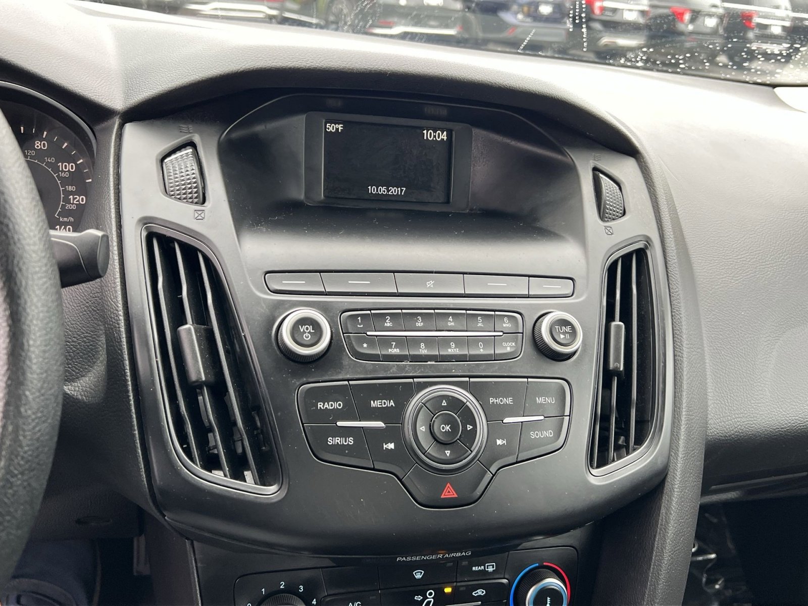 Certified 2018 Ford Focus SE image 17