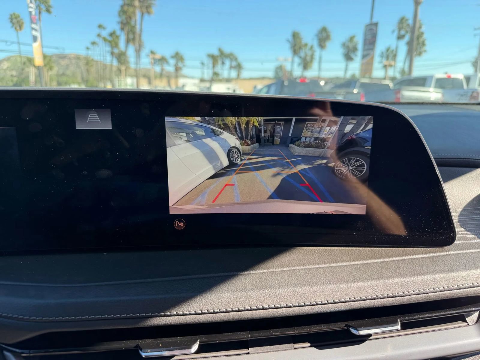 Used 2024 Cadillac XT4 Premium Luxury image 24