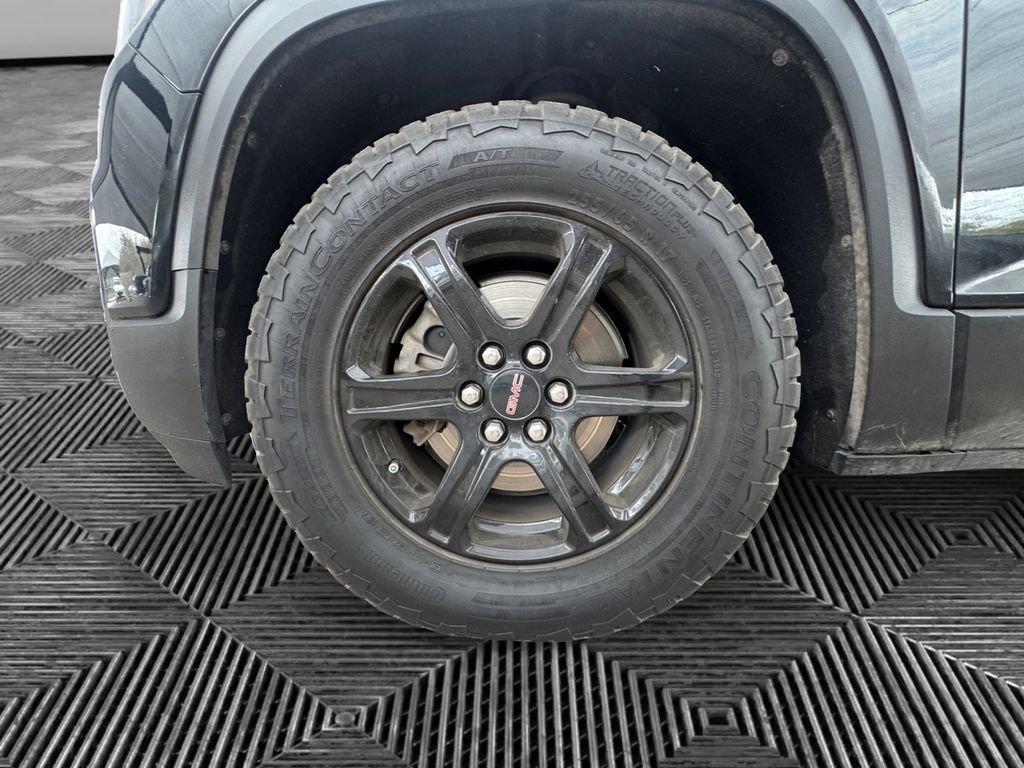 Used 2023 GMC Acadia AT4 w/ Technology Package image 9