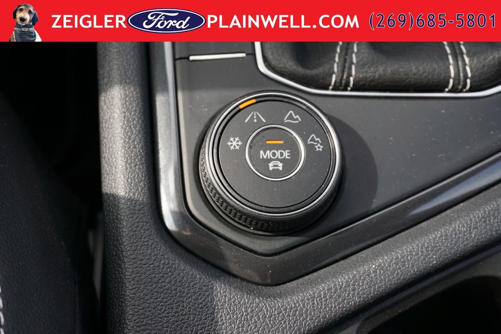 Used 2023 Volkswagen Tiguan SE AWD/4WD image 21